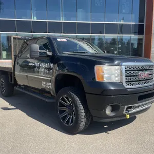 2011 GMC Sierra 3500HD Denali Crew Cab Flatbed Truck
 UNRESERVED