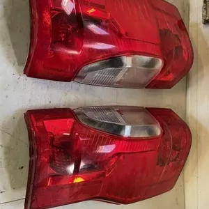 SET OF TAIL LIGHTS TO FIT SUPERDUTY
