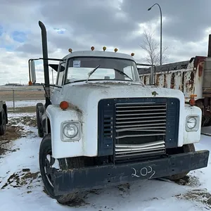 1974 INTERNATIONAL HARVESTOR MODEL F-1859 T/A TRUCK - KEY - NON RUNNING/PARTS UNIT