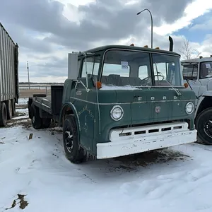 FORD 700 CUSTOM CAB S/A TRUCK - KEYS - NON RUNNING/PARTS UNIT