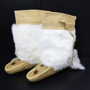 HANDMADE MUKLUKS W/ DARK RED BEADING, W SIZE 6