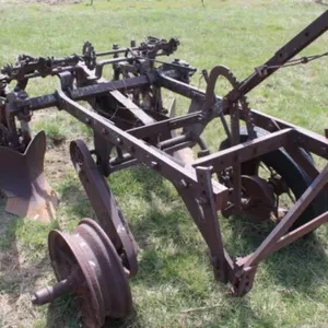 International Harvester Pull Type 2 Row Planter