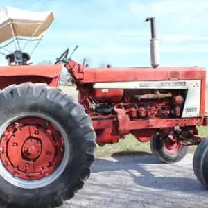 McCormick Farmall 806 Row Crop Tractor