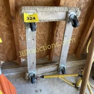 FLOOR DOLLY