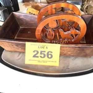 WOOD TRAY AND STAK PLATE