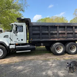 2004 MACK CV713 DUMP TRUCK