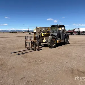 2001 Gehl DL-8H44 Telehandler
