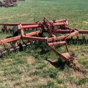 Mulch Treader