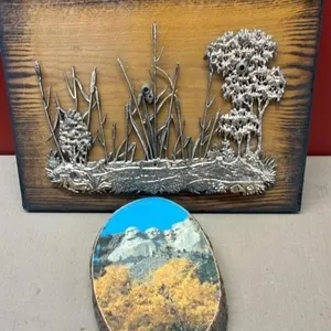 2 Decorative wall hangings.