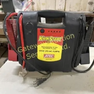 Quick start booster pack 1700 peak amps