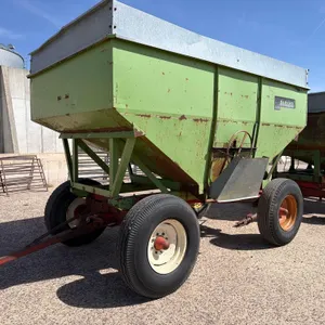 Parker 300 Bushel Gravity Wagon