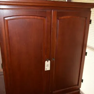 Entertainment Center (71" T x 42" W x 22" D)