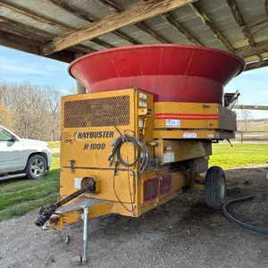 Hay Buster H1000 Big Bite bale processor