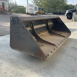 Brandt 7' Snow Bucket for Skid Steer
 UNRESERVED