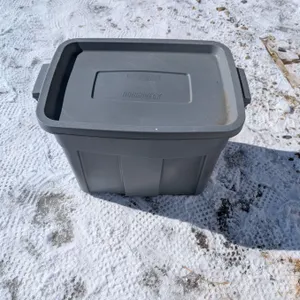 Rubbermaid Roughneck Storage Tub