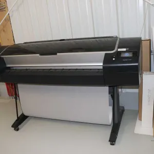 HP DesignJet Z5600 PostScript printer. Not working at time of cataloguing.
