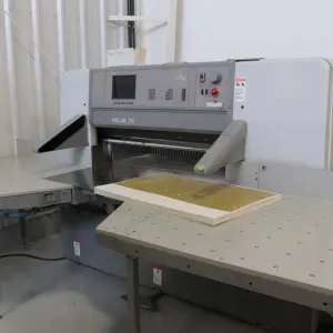 Polar MOHR Model 115ED paper cutter, #6631377 220v. Includes extra blades, shear pins etc.   -  See 