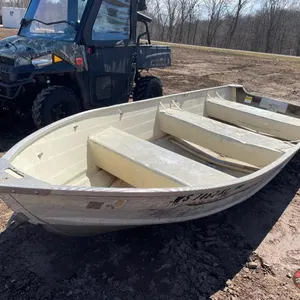 14' Tracker V14 Aluminum Fishing Boat