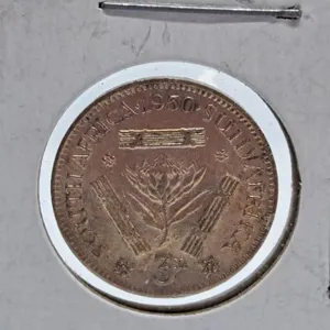 1909 - 1935 Canadian Large & Small One Cent Pennies . Large : 1909 , 1910 , 1916 , 1918 , 1920 . Small : 1920 , 1929 , 1932 , 1933 , 1935 . Ten (1