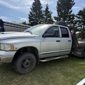 2004 Dodge Ram 3500 SLT Truck
