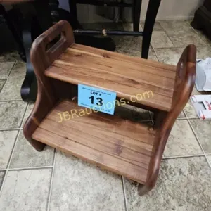 STEP STOOL