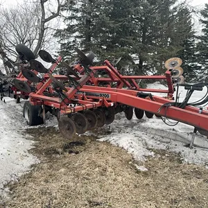 Case IH 9300 Ecolo-Tiger 9-shank disk ripper