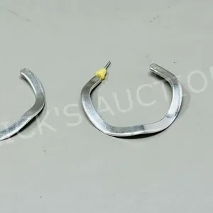 pair of sterling hoop earrings - 1 1/2" L