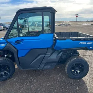 2023 Can-Am Defender HD10 LTD UTV