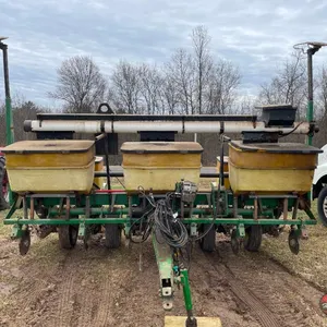 John Deere 7200 6R30 Planter - Prairie Farm, WI