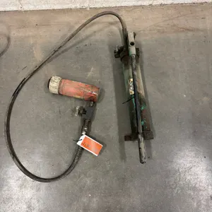 Century Fox Hand Pump with Jack