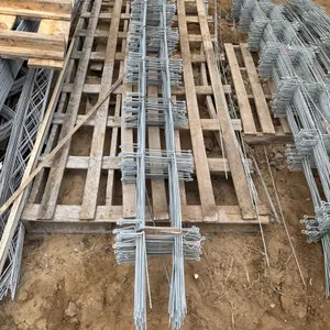 Approx. (50) Dura-Eye Level Eye Ladder