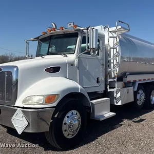 2006 Peterbilt 335 water truck