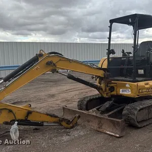 2016 Caterpillar 304E2 CR mini excavator
