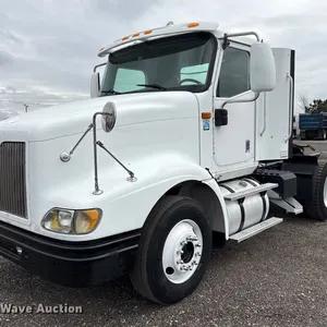2006 International 9400 semi truck