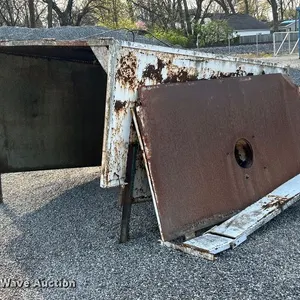 Dump bed cover