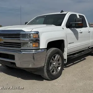 2015 Chevrolet Silverado 2500HD Ext. Cab pickup truck