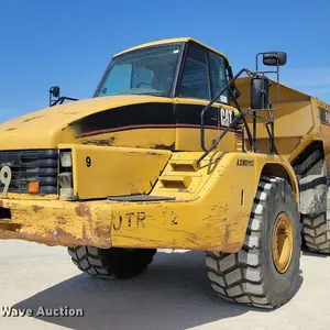 2004 Caterpillar 740 articulated haul truck