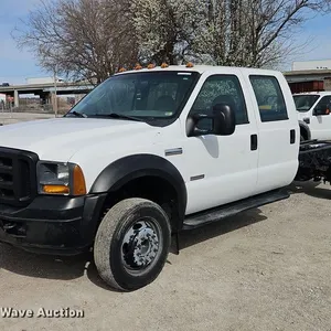 2005 Ford F550 Crew Cab truck cab and chassis