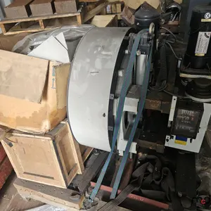 Vertical Milling Machine & Parts (Unknown if Complete)
 UNRESERVED