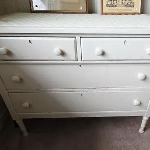 Retro Chest of Drawers