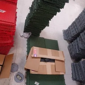 150 SQ FT SNAPLOCK FLOORING GREEN