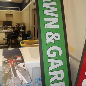 LAWN & GARDEN SIGN