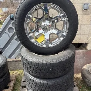 (4) Ram 20" w/ 275/60 R20 Tires
