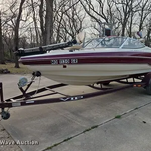 1999 VIP  Vision boat