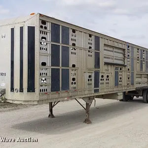 2003 Barrett livestock trailer