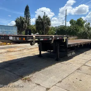1990 TrailKing TS70CS-482 drop deck equipment trailer