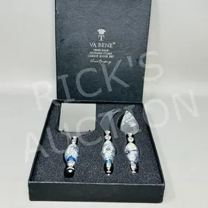 3 pc Murano Glass cheese knife set in box