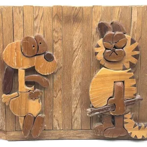Wood Garfield Wall Art 18” x 14”
- corners are