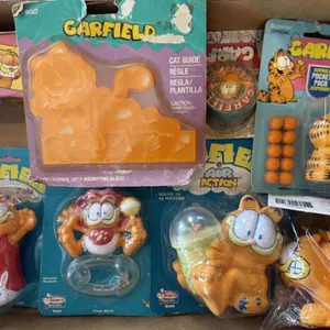 Garfield Yo-yo and More Garfield Toys