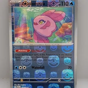 ALOMOMOLA Master Ball Rev Holo Black Bolt Pok�mon